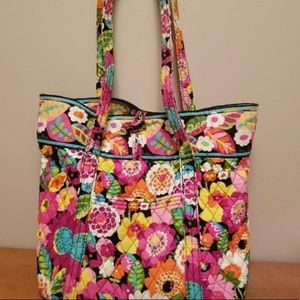 Vera Bradley tote bag